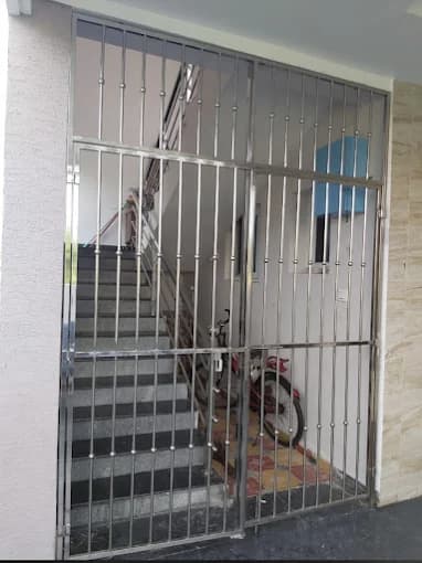 Stainless Steel Staircase Safety Gate